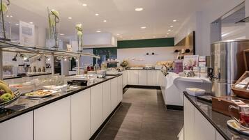 Tägliches Frühstücksbuffet gegen Gebühr