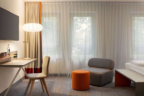 Comfort Room | Desk, free WiFi, bed sheets