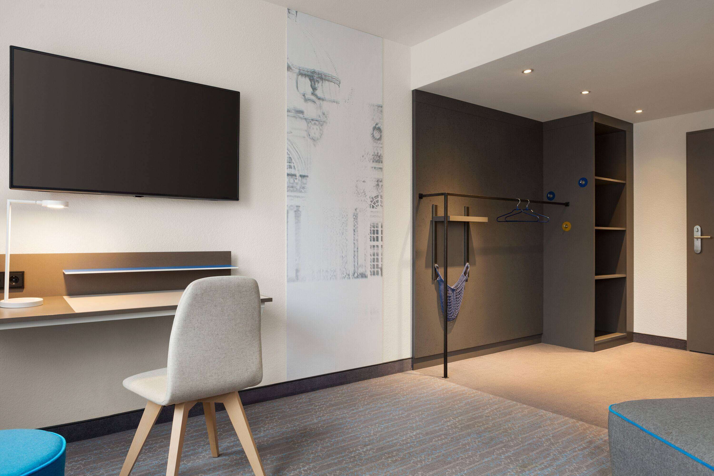 comfort room, accessible | desk, free wifi, bed sheets