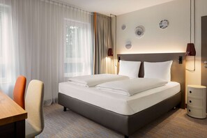 Junior-suite | Skrivebord, gratis Wi-Fi, sengetøj