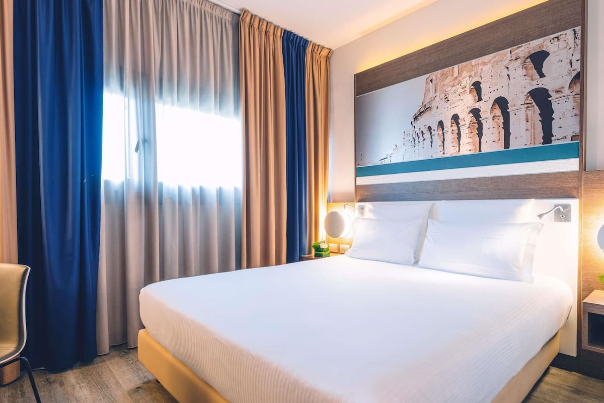 Superior Double Room, 1 Double Bed | Hypo-allergenic bedding, minibar, in-room safe, desk