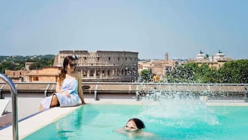 Seasonal outdoor pool