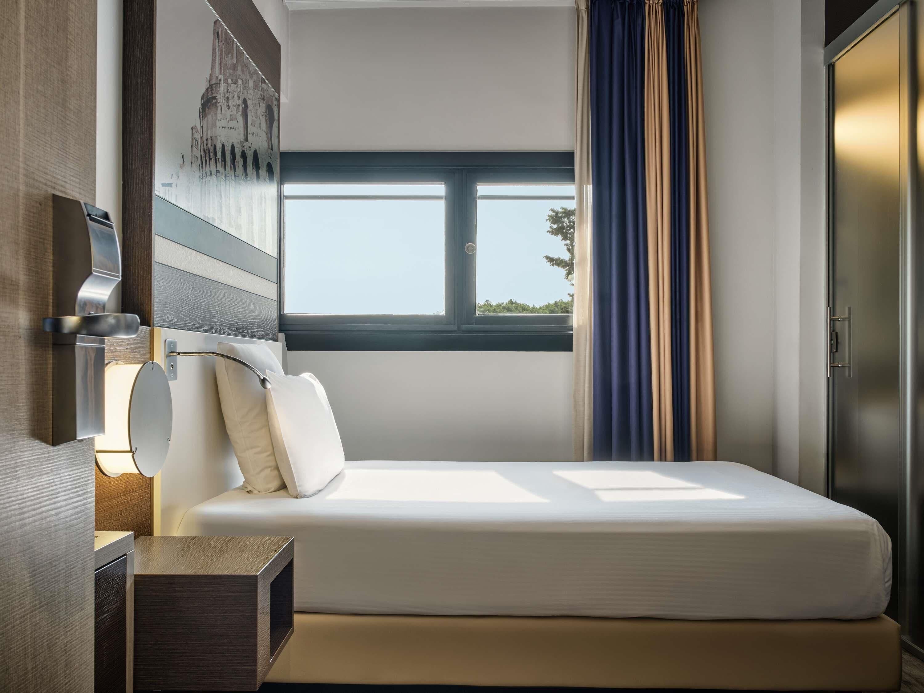 Enkeltrom – classic | Allergitestet sengetøy, minibar, safe på rommet og skrivebord