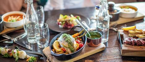 Lunch and dinner served