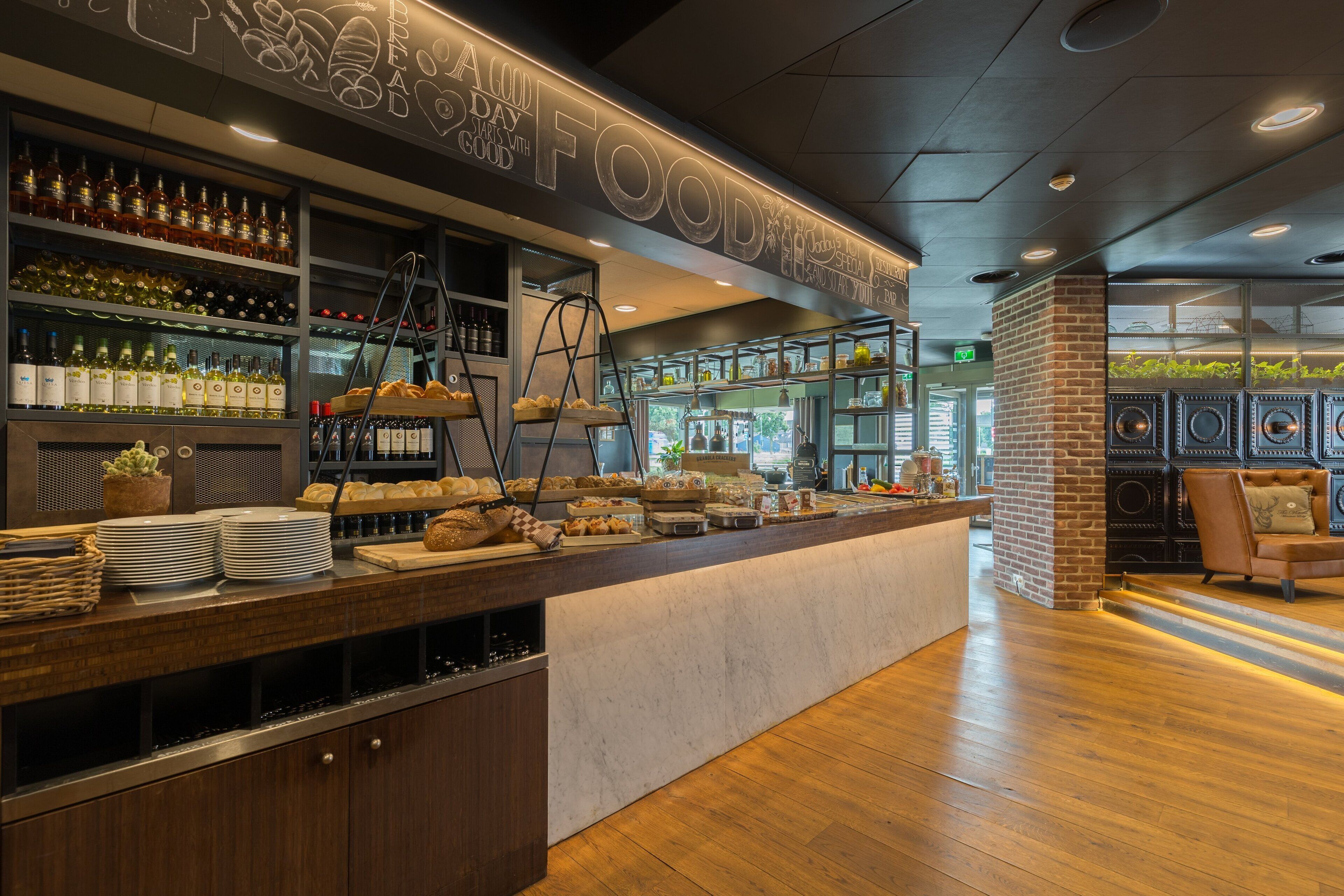 Frokostbuffé hver dag (EUR 19.50 per person)