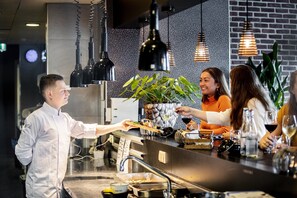 Dîner et souper servis sur place