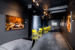 酒吧（店内）