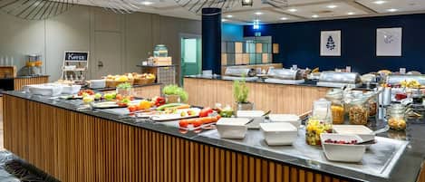 Daily buffet breakfast (EUR 22 per person)