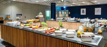 voco Dusseldorf Seestern by IHG
