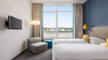 VerdunkelungsvorhĂ€nge, schallisolierte Zimmer, BĂŒgeleisen/BĂŒgelbrett