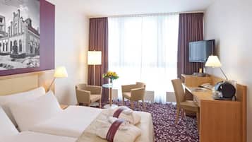 Superior Twin Room | Hypo-allergenic bedding, minibar, in-room safe, desk