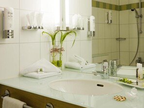 Standard Double Room | Bathroom | Shower, eco-friendly toiletries, towels -  Sunday Hotel Dortmund City (Dortmund)