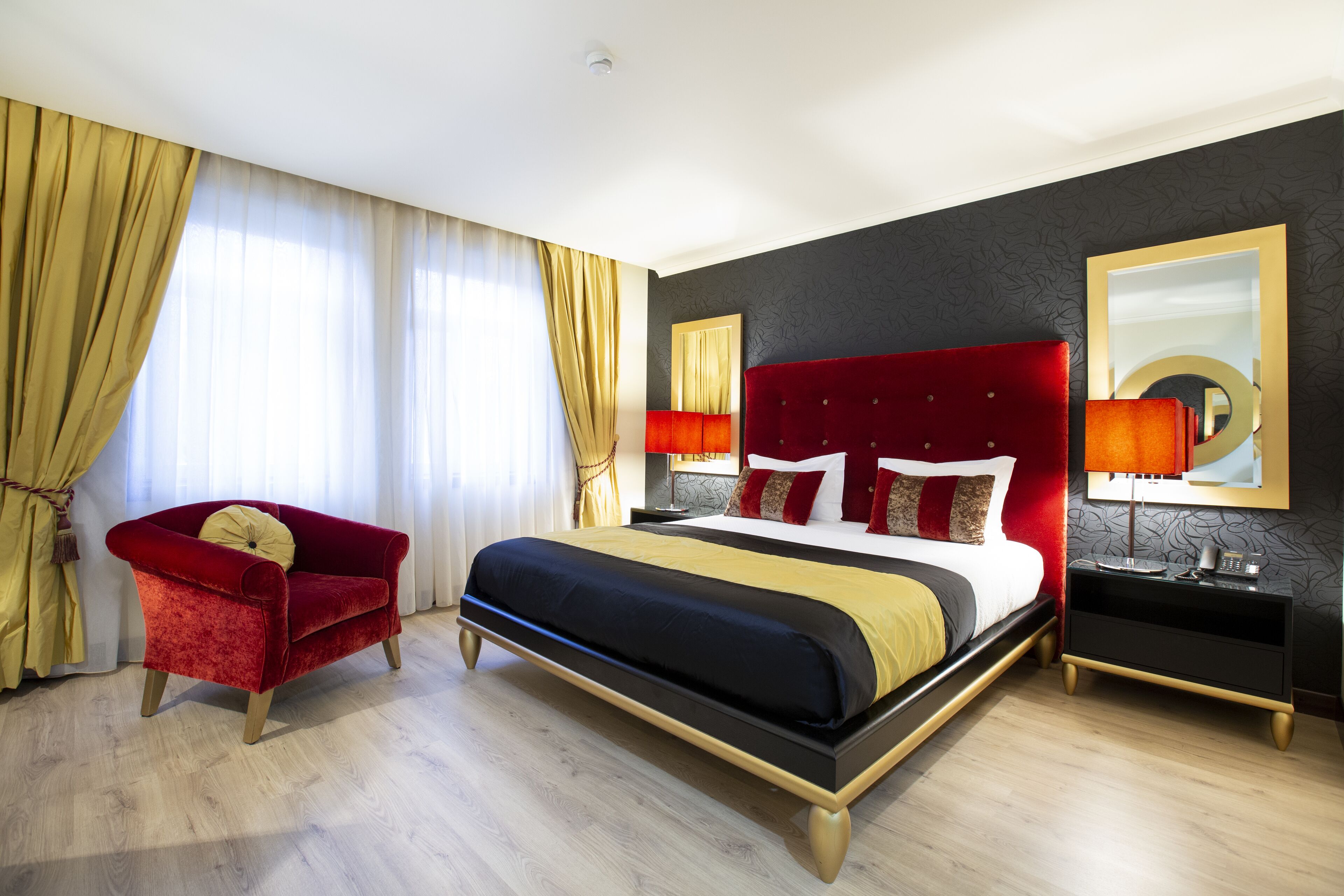 Superior Double Room | Minibar, in-room safe, free cribs/infant beds, rollaway beds
