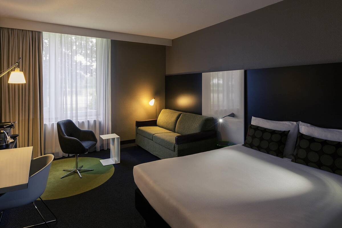 privilege, superior double room, 1 double bed with sofa bed | premium bedding, desk, iron/ironing board, free cots/infant beds