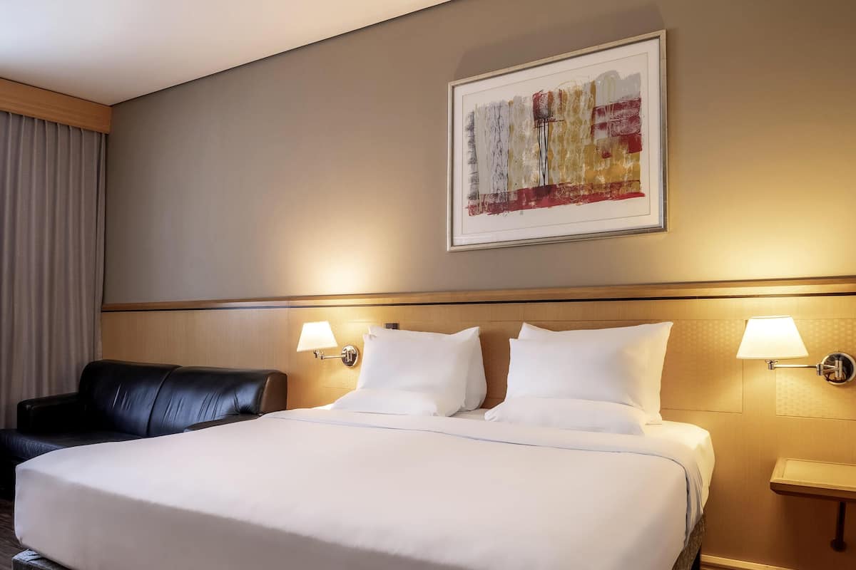 Standard Apartment, 1 Double Bed | Minibar, in-room safe, desk, blackout drapes