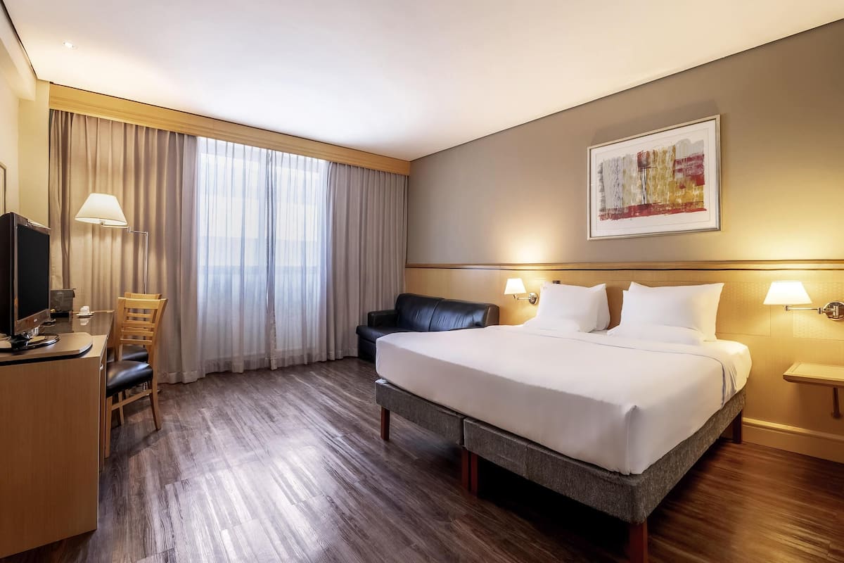 Minibar, in-room safe, desk, blackout curtains