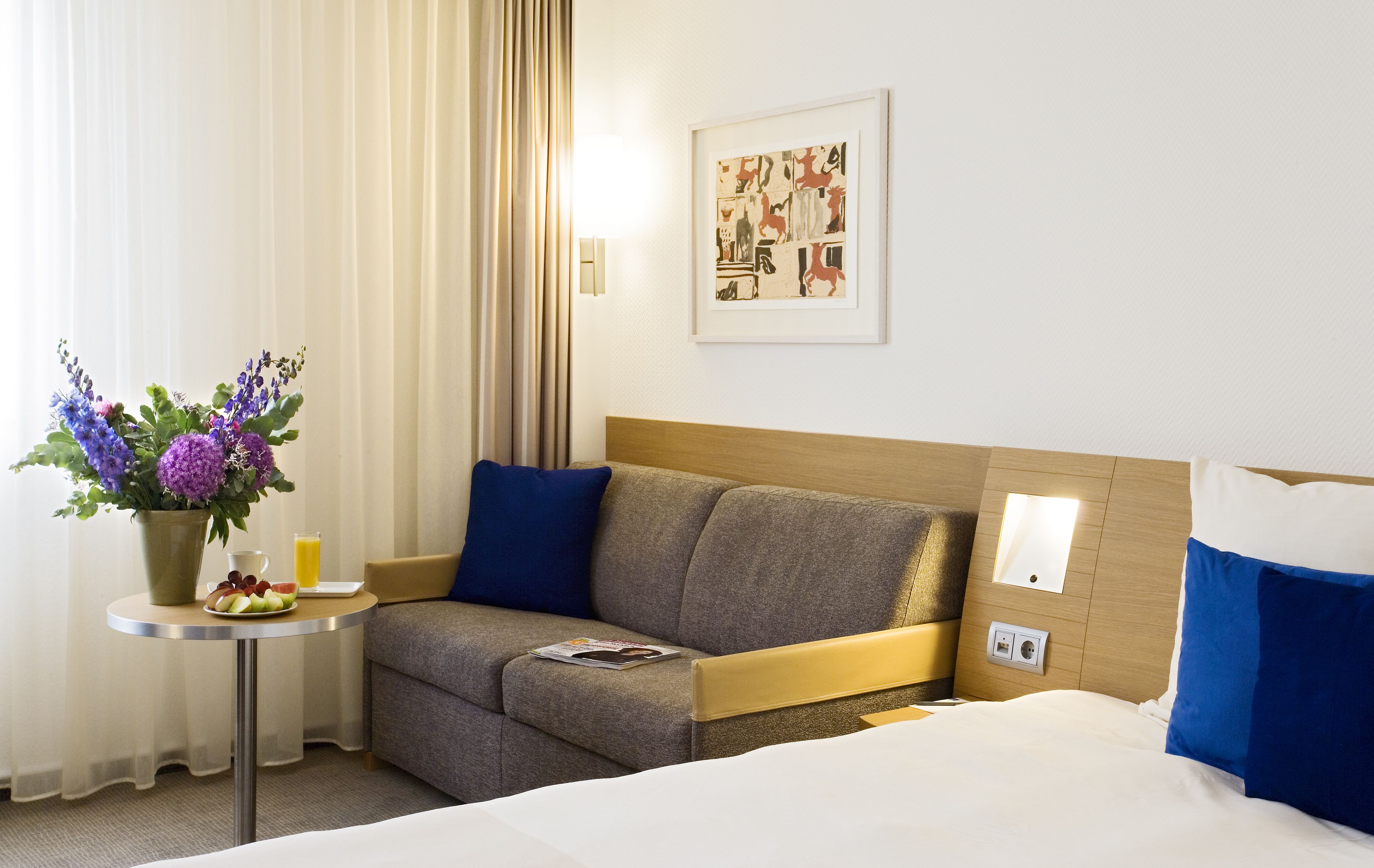 superior double room, 1 double bed with sofa bed | minibar, in-room safe, desk, laptop workspace