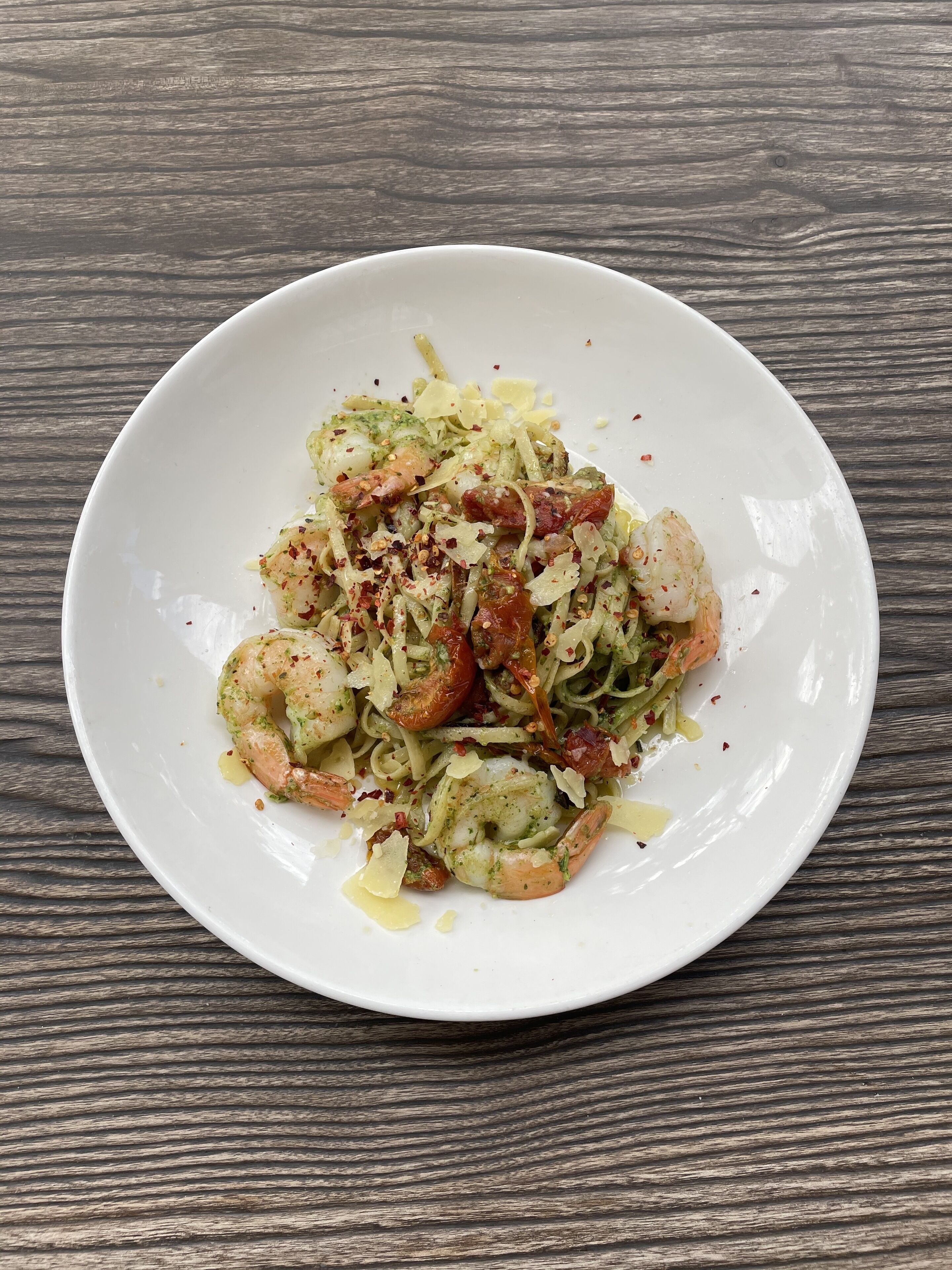 serves lunch and dinner