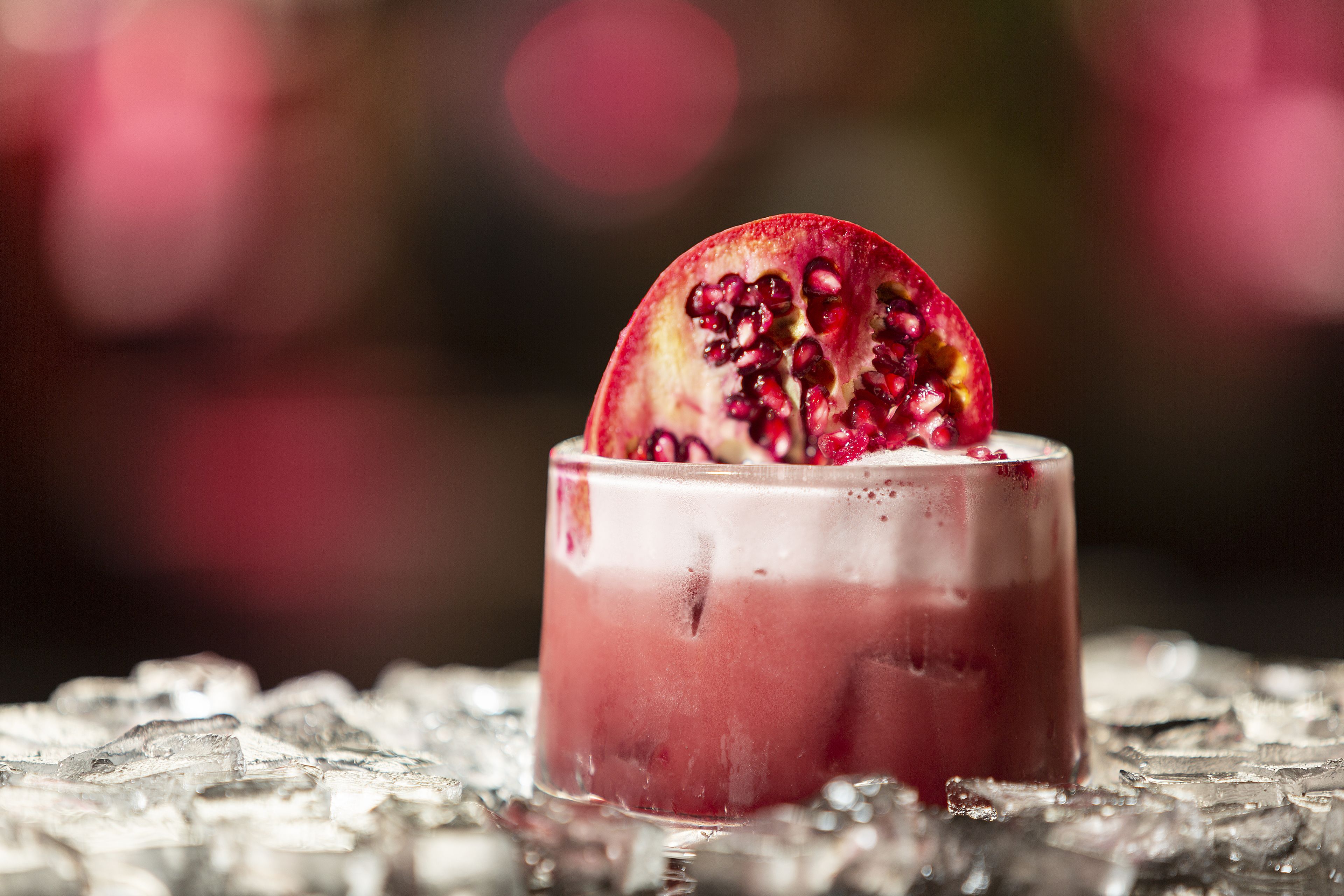 serves lunch and dinner