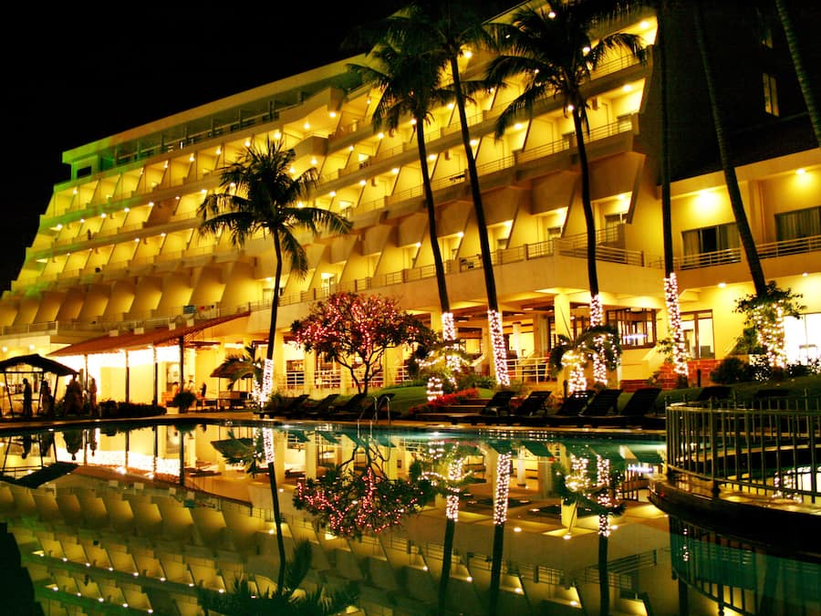 Façade de lâhĂ©bergement - soirĂ©e/nuit