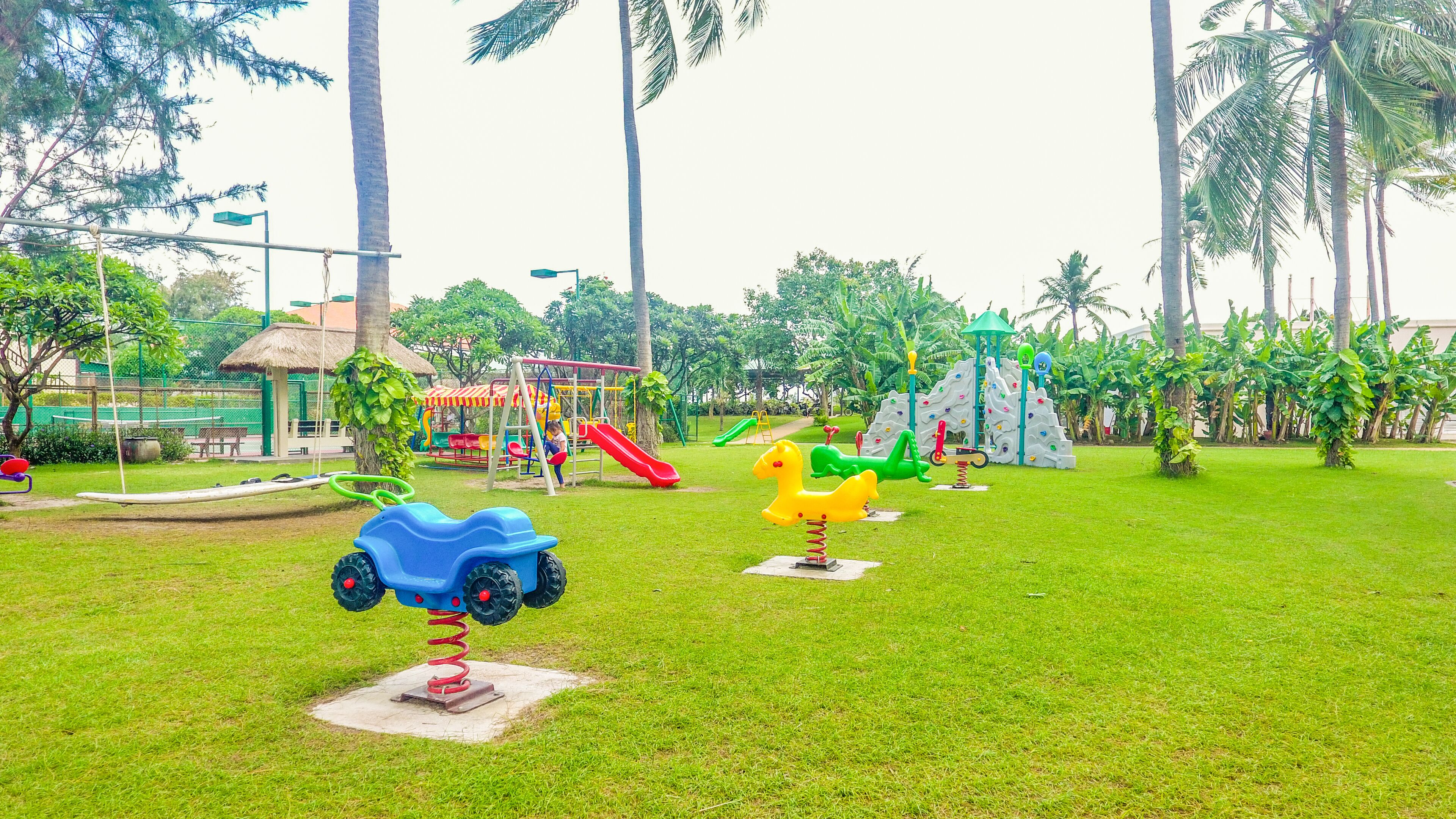 children’s play area – outdoor
