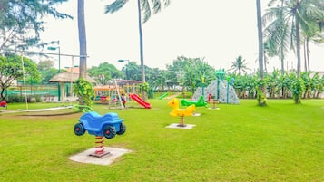 Children’s play area – outdoor