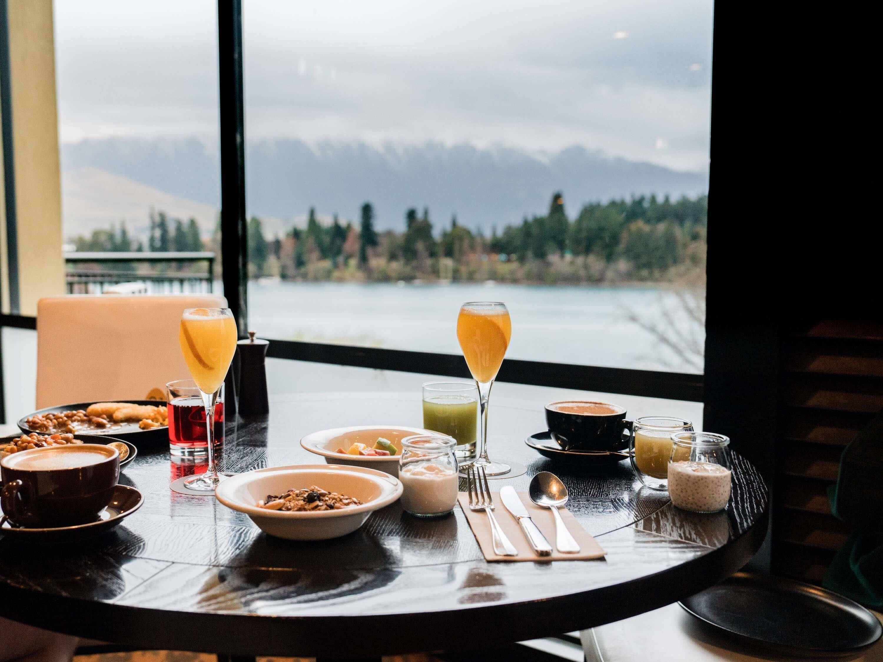 Daily buffet breakfast (NZD 45 per person)