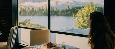 Daily buffet breakfast for a fee