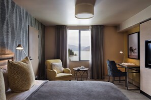 Habitación, vista al lago | 1 habitación, ropa de cama de alta calidad y edredón 