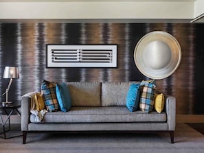 1 Schlafzimmer, hochwertige Bettwaren, Daunenbettdecken, Zimmersafe
