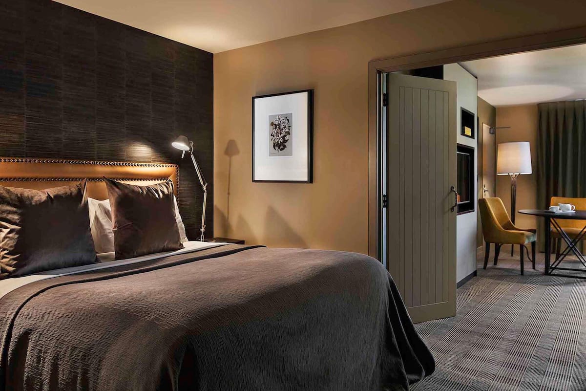 1 bedroom, premium bedding, down duvets, in-room safe