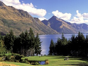 Golf - Hotel St Moritz, Queenstown - MGallery (Queenstown)