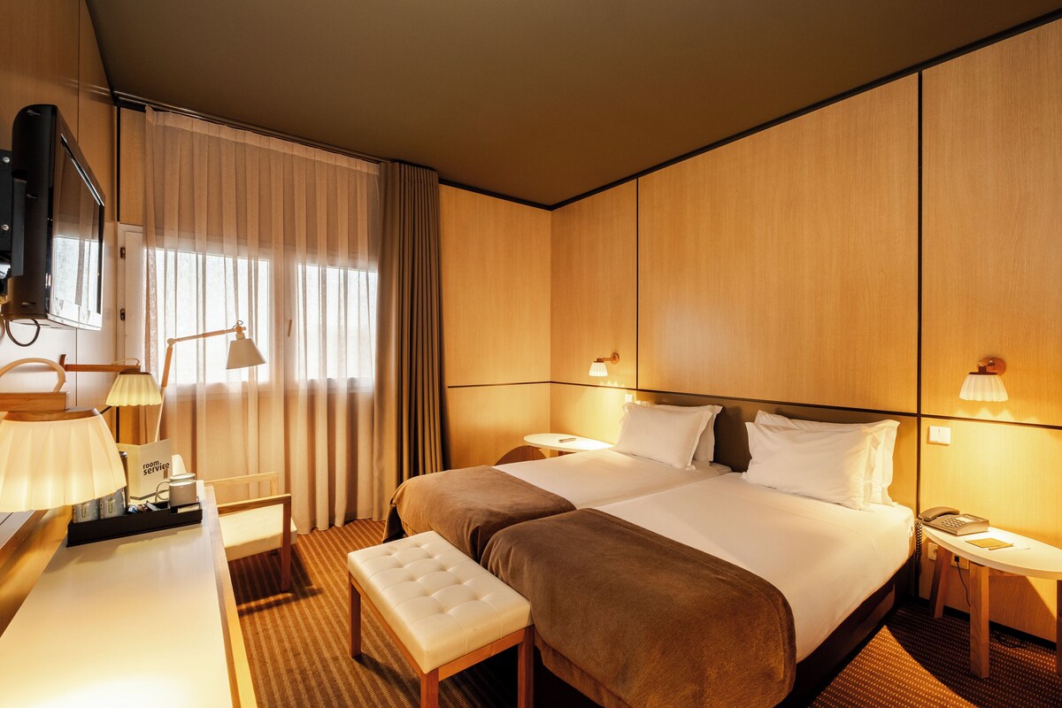 Minibar, in-room safe, desk, blackout drapes
