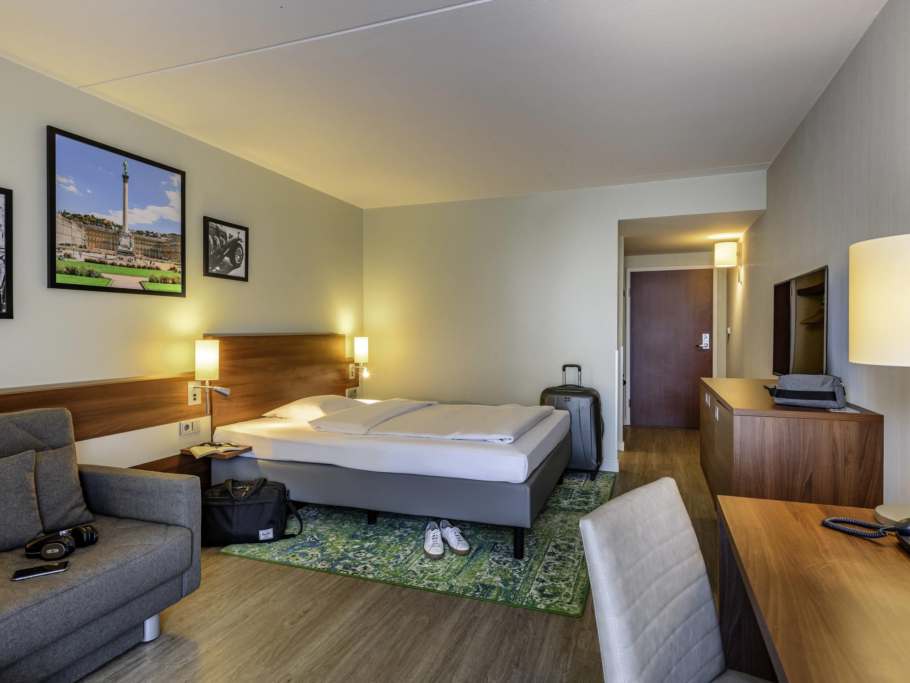 in-room safe, desk, laptop workspace, blackout curtains