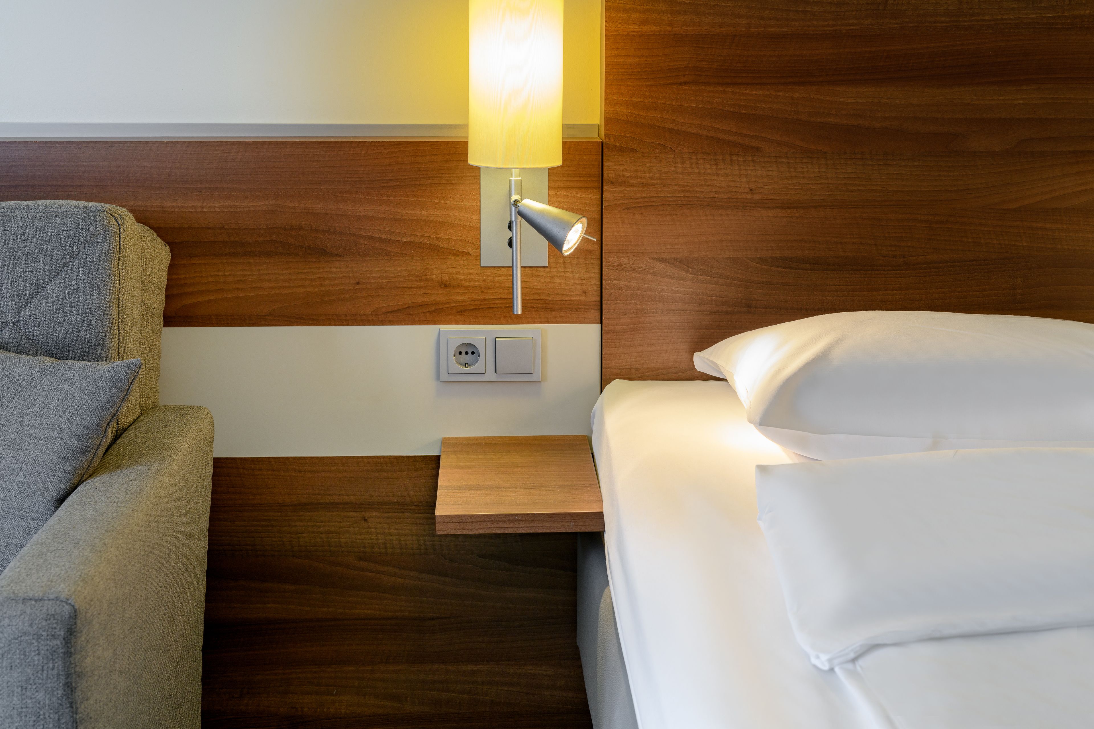 in-room safe, desk, laptop workspace, blackout curtains