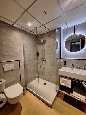 Bathroom - Fletcher Hotel - Restaurant's - Hertogenbosch (Rosmalen)