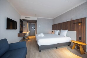 Dobbeltrom – comfort, balkong | Bad | Dusj, regndusjhode, hårføner og håndklær