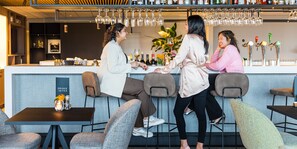 Bar (on property) - Postillion Hotel Utrecht Bunnik (Bunnik)