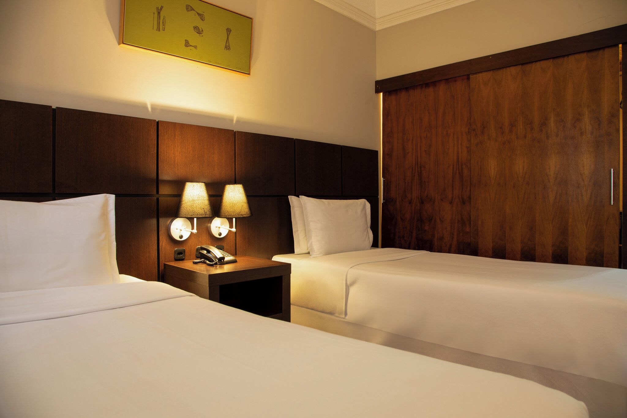 deluxe triple room | 1 bedroom, in-room safe, laptop workspace, blackout curtains