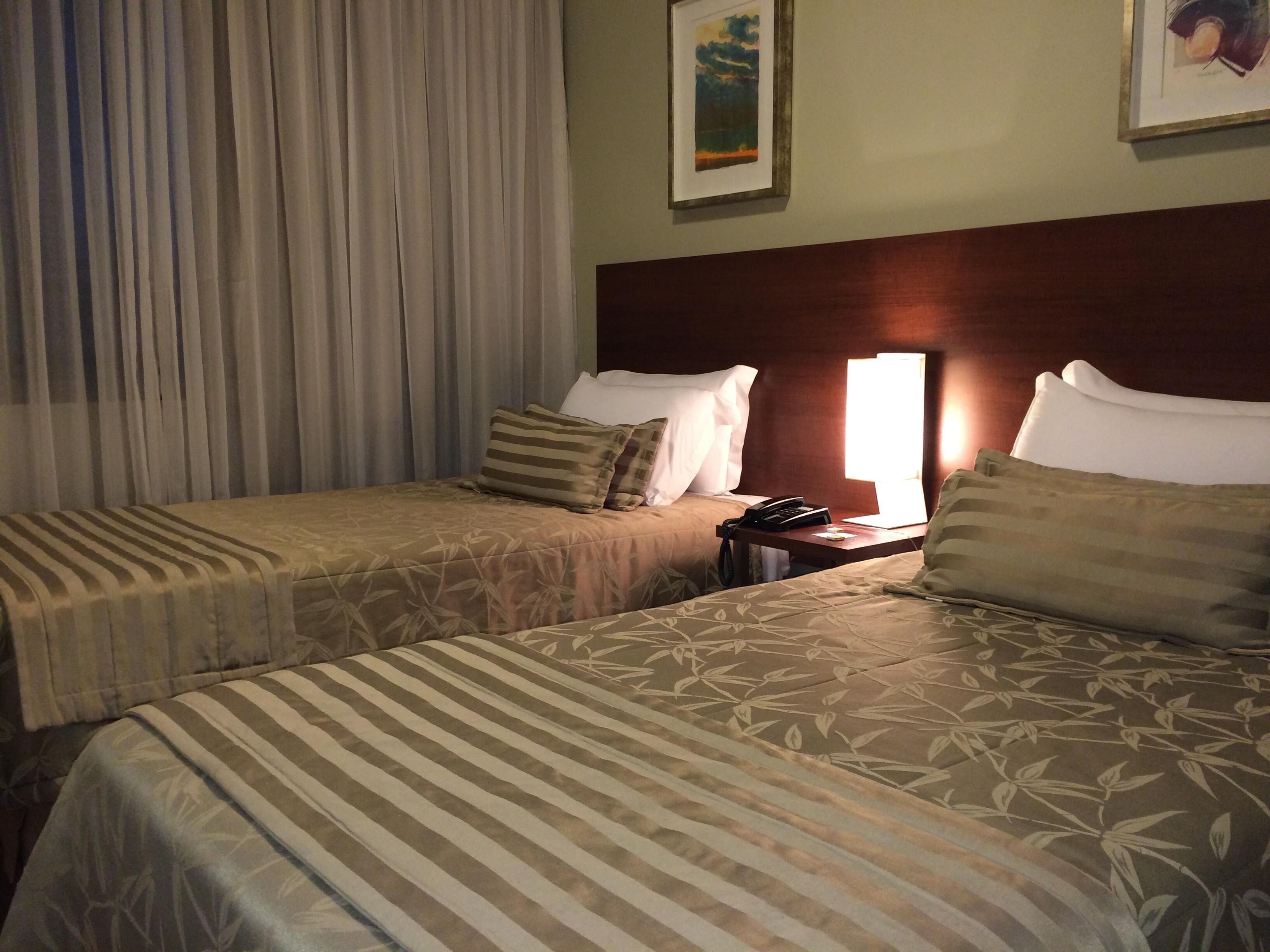 高級寢具、迷你吧、客房內保險箱、書桌