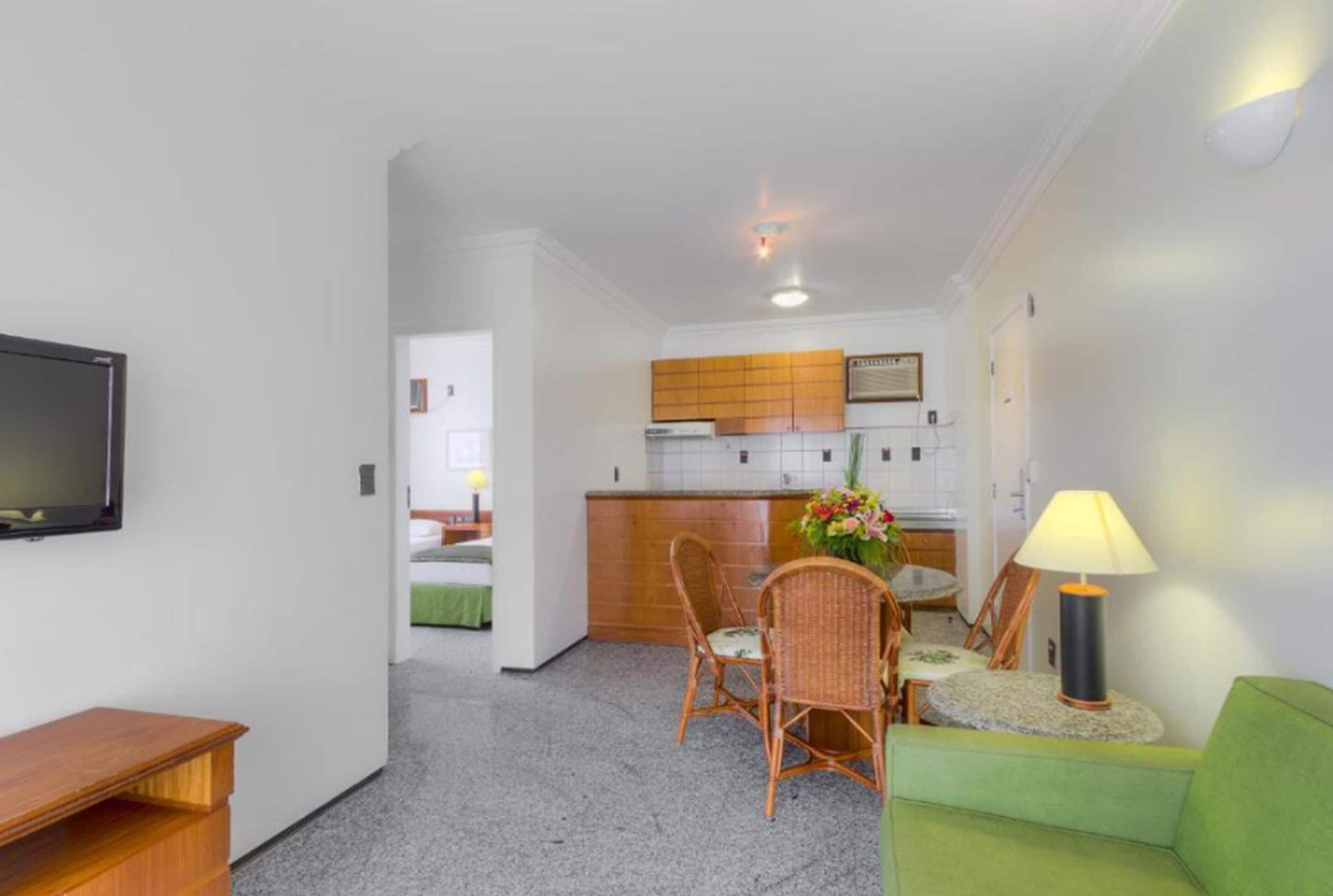 Artículos de limpieza ecológicos y filtros de café o té reutilizables 