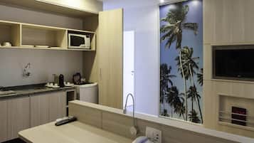 Minibar, bureau, rideaux occultants, chambres insonorisées