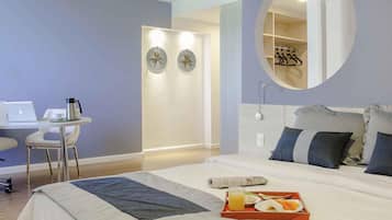 Minibar, bureau, rideaux occultants, chambres insonorisées