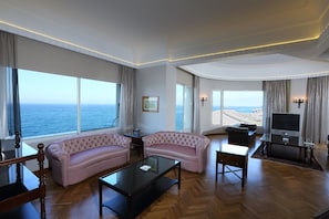 Presidential Suite, Sea View | Living area | TV