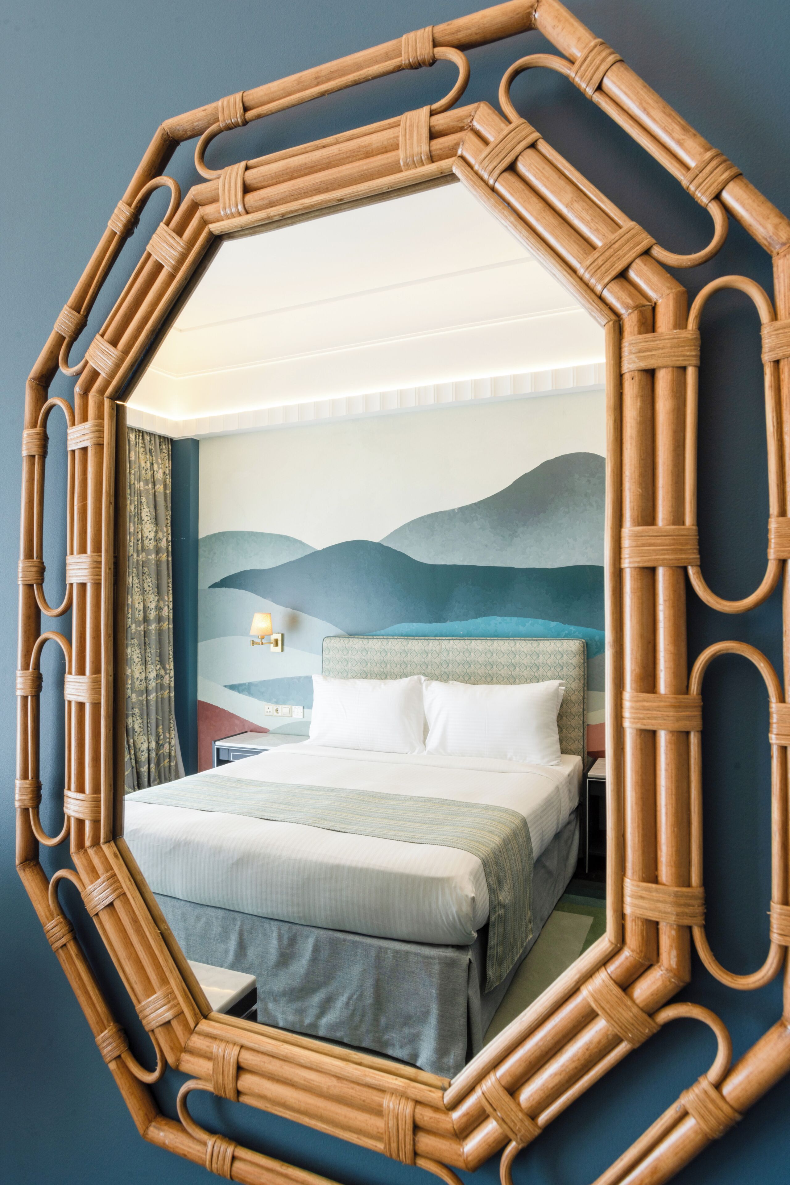 Habitación Premium | Minibar, caja de seguridad en la habitación y escritorio 