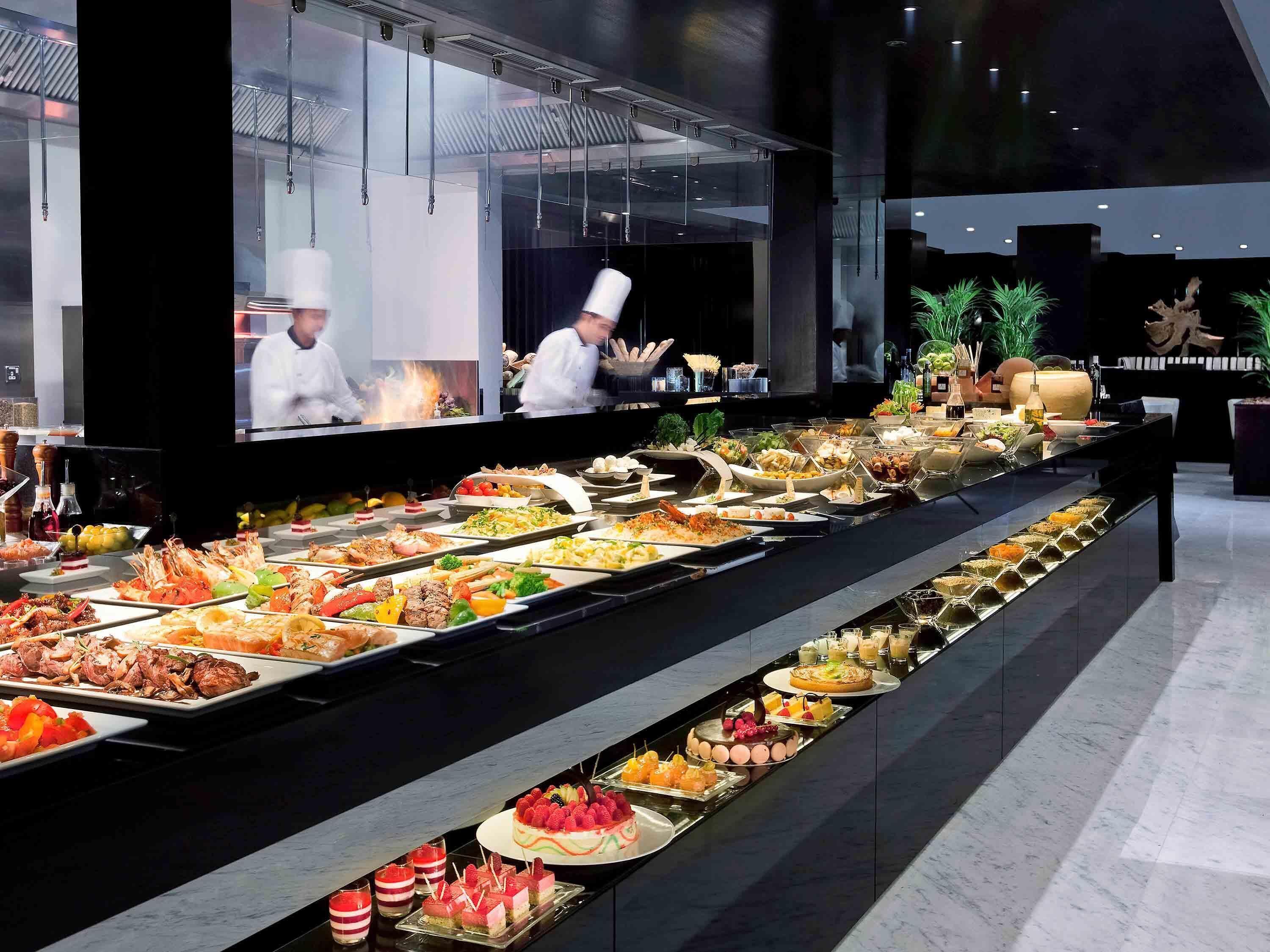 Café da manhã, almoço e jantar