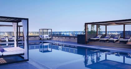 Pullman Dubai Creek City Centre