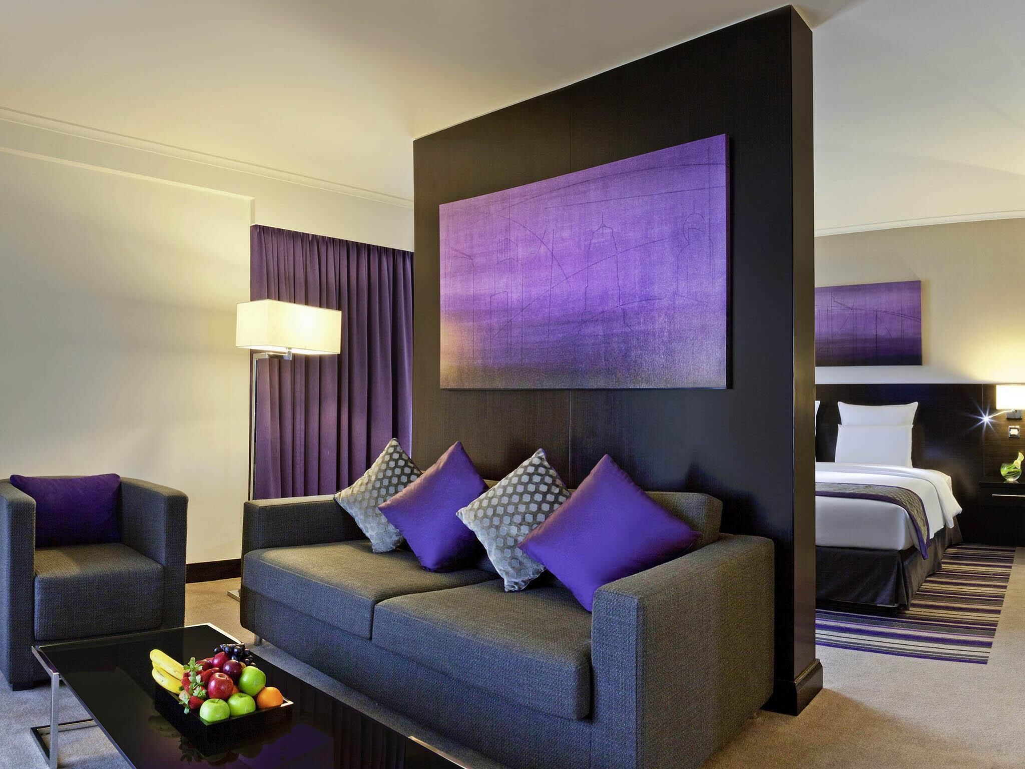 Junior-Suite, 1 King-Bett und Schlafsofa | Daunenbettdecken, Zimmersafe, individuell eingerichtet, Schreibtisch