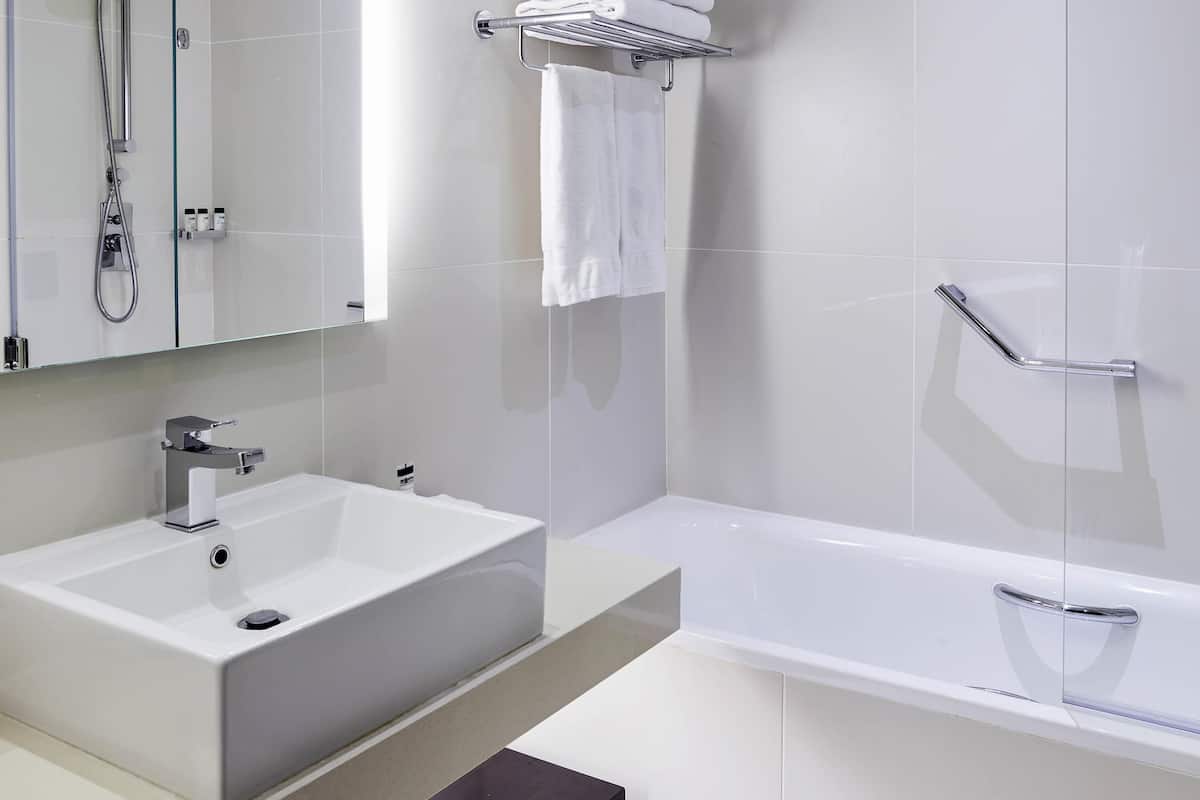 1 bedroom, down duvets, in-room safe, individually furnished