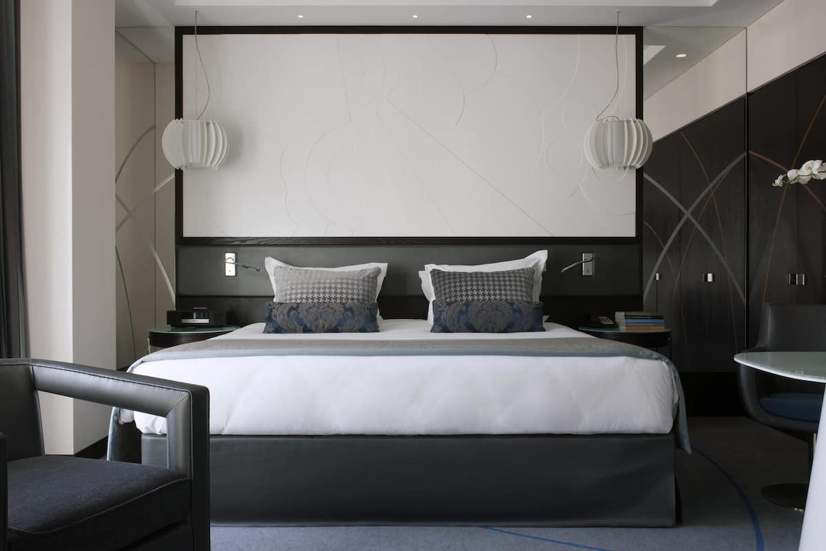 Suite, 1 King Bed, Terrace (PRESTIGE)